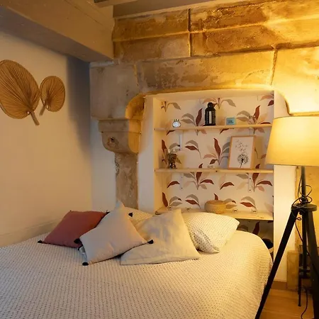 Petit Au Coeur De